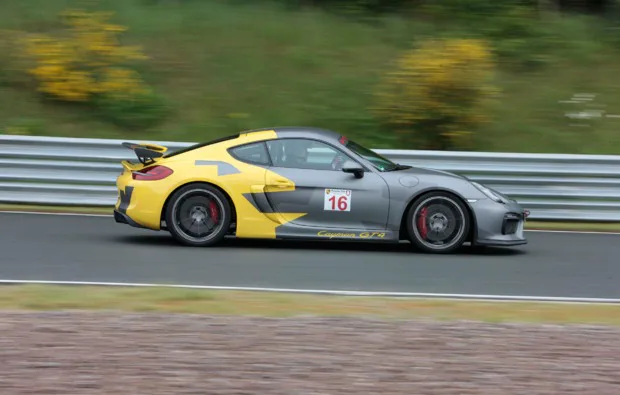 Renntaxi Porsche Cayman GT4 (3 Rdn.) Oschersleben - 2