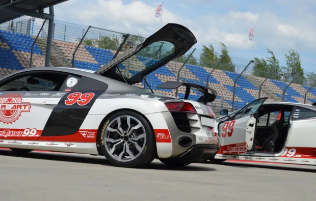 Renntaxi Audi R8 (4 Rdn) Schönwald - 2