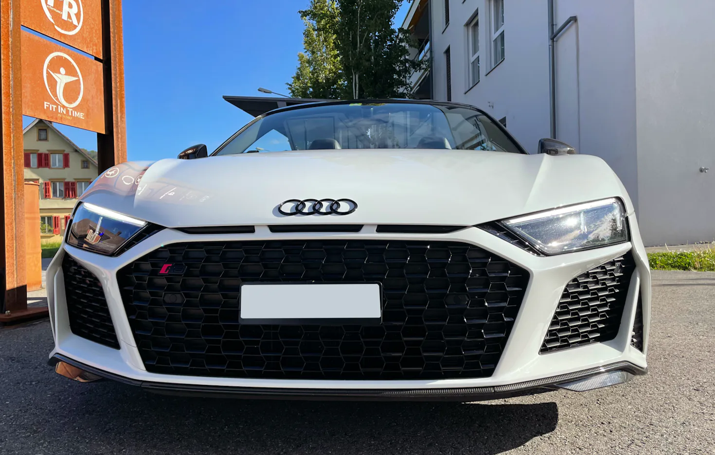 Audi R8 Spyder V10 mieten Au (12 Std.) - 2