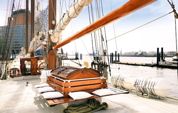 Segeln und Grillen Kiel