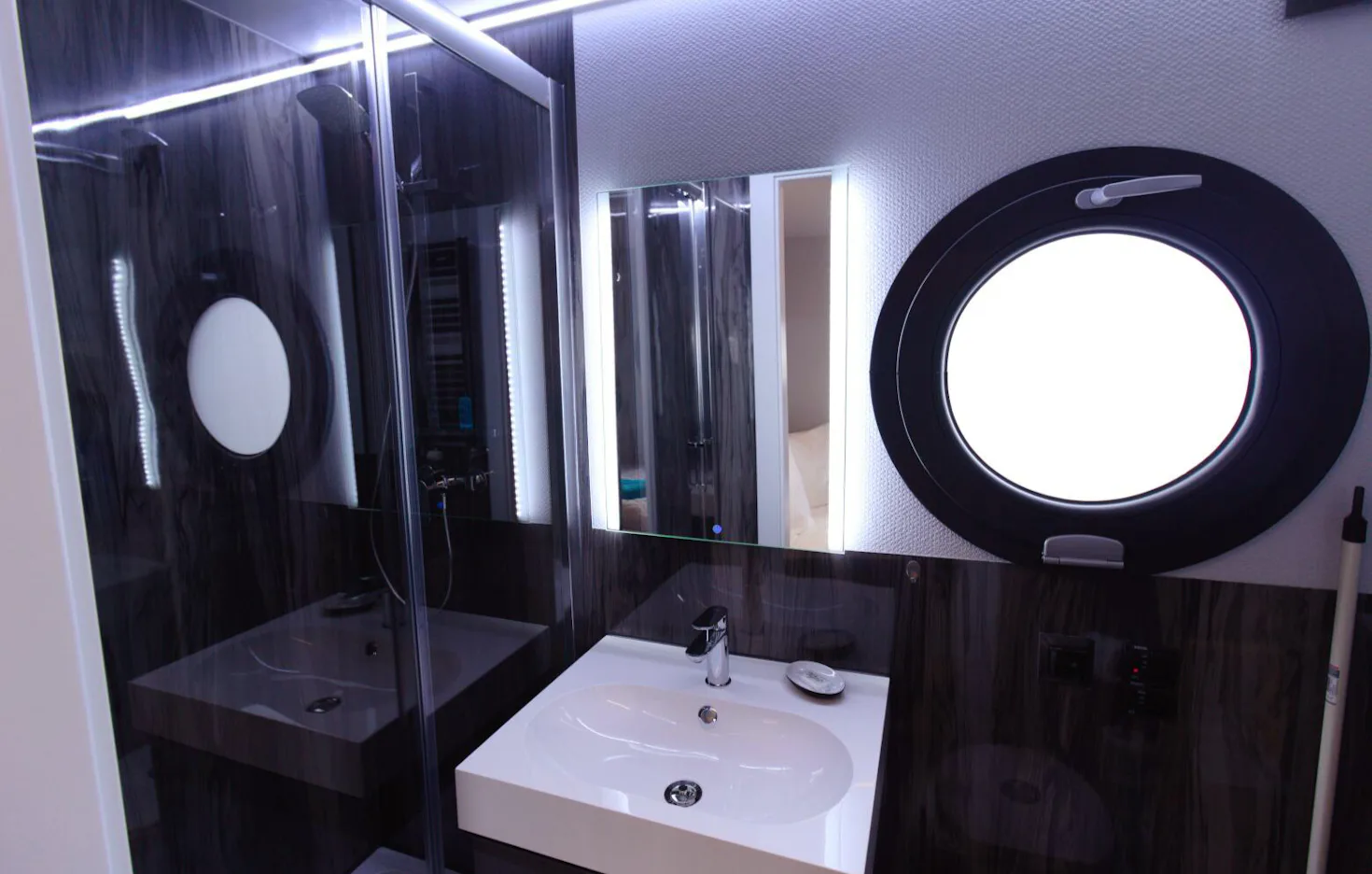 Hausboot Übernachtung mit Sauna Schleswig für 2 (2 Nächte) - 3