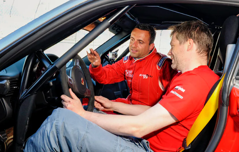 Porsche 911 GT3 Rennstrecken-Training (10 Rdn) Groß Dölln