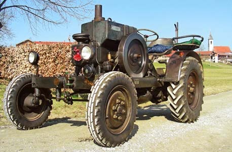Oldtimer-Traktor fahren