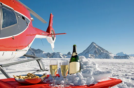 Helikopterflug mit Gletscherfrühstück in den Schweizer Alpen für 2 - 7
