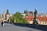 Stadtführung mit Bootsfahrt & Mittagessen in Prag
