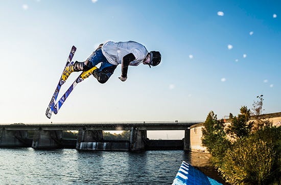Ski- & Snowboard-Waterramp für Könner in Wien