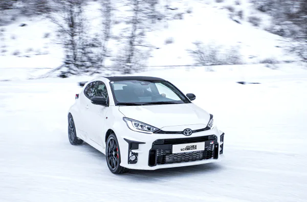 Winter Drift Training im Toyota GR Yaris (2 Std.) - 2