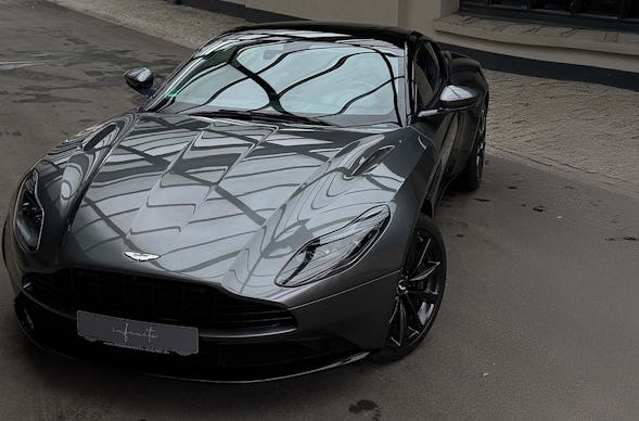 Aston Martin mieten Berlin (3 Std.)