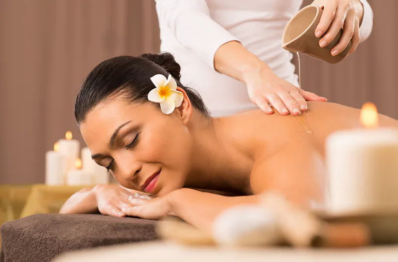 Ayurveda Massage Deluxe mit Fussmassage