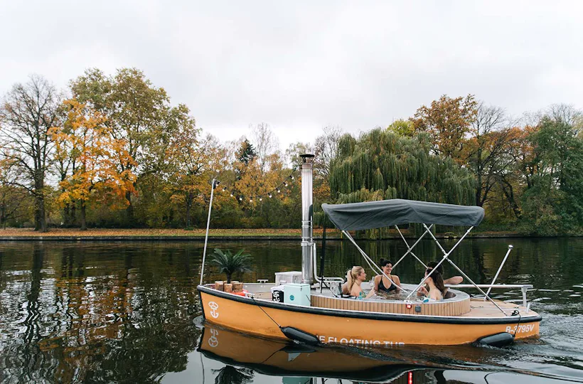 Floating Hot Tub für 4 Berlin