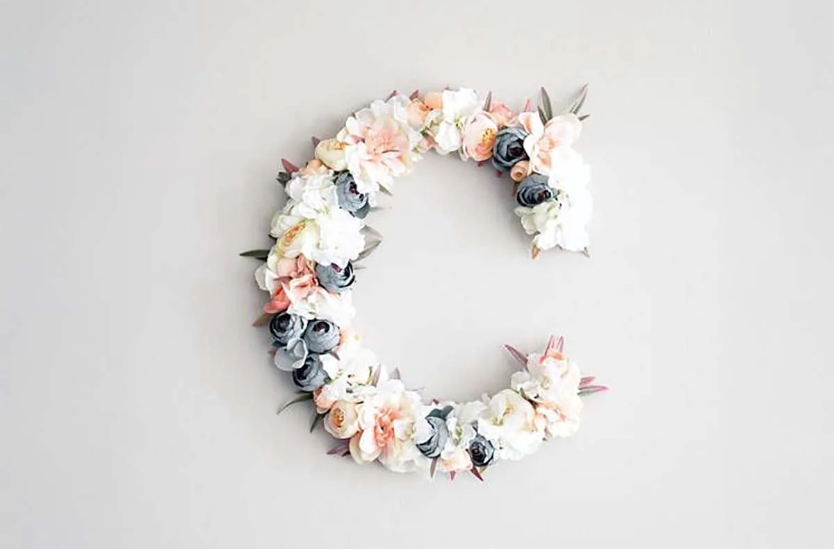 Buchstaben mit Trockenblumen selber machen München - 4