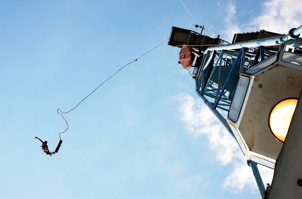 Bungee Jumping Hafenkran Hamburg