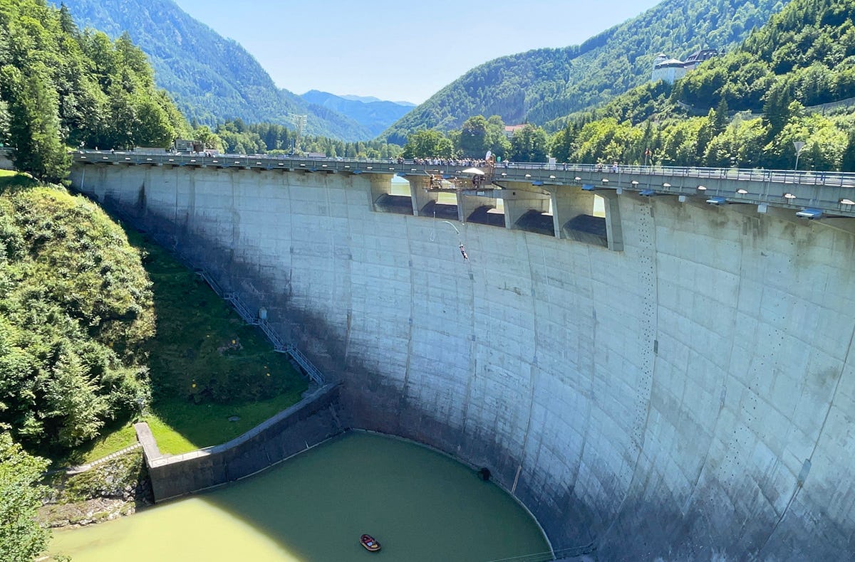 Bungee am Staudamm Klaus in Oberösterreich