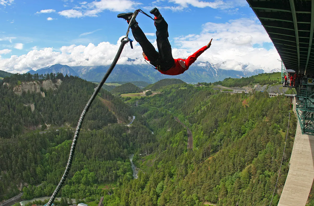192 Meter Bungy-Sprung von der Europabrücke - 2