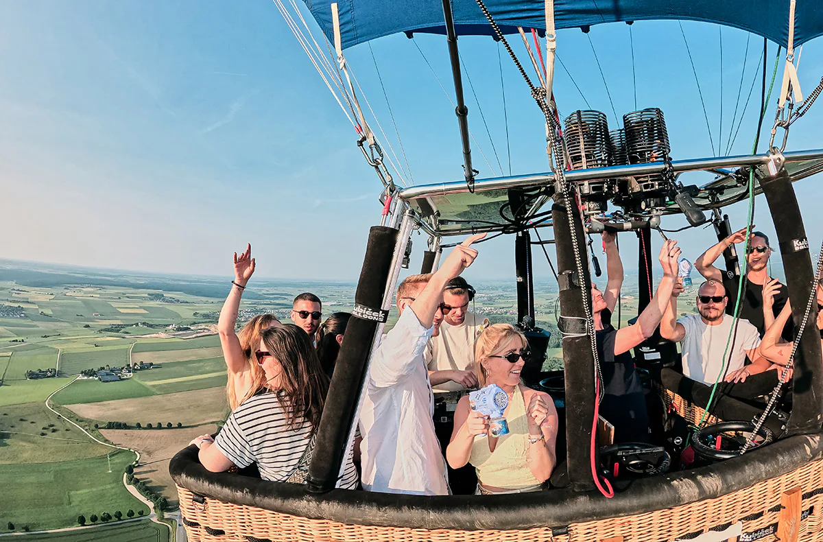 DJ im Ballon - Party auf 1000 Metern (14 Personen) - 3