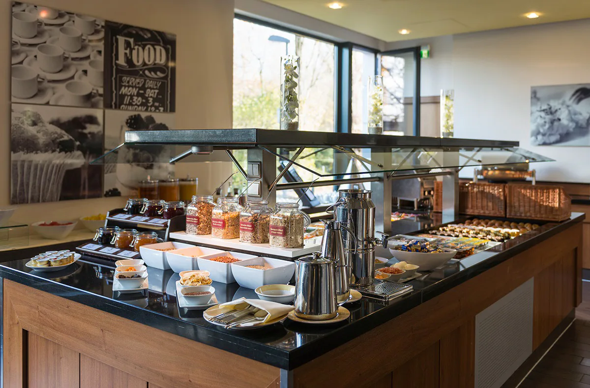 Frühstück & Bootsfahrt Frankfurt für 2 - 4