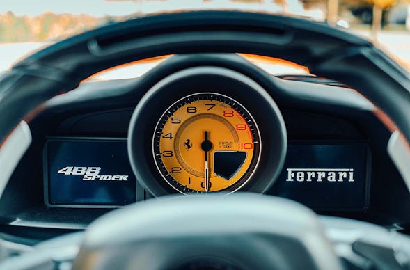 Ferrari fahren (12 Std.)