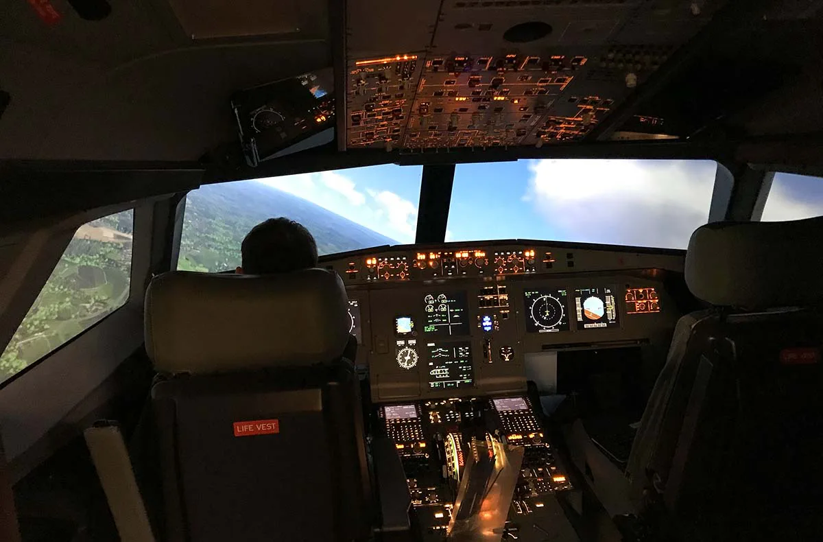 Flugsimulator Hamburg (A320 - Economy lang) - 1