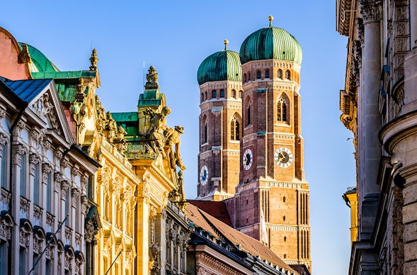 Frühstück & Stadtführung München für 2