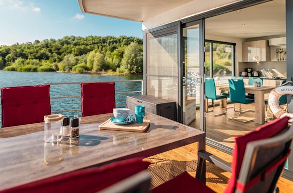 Kurzurlaub im Floating House Mücheln (2 Nächte)