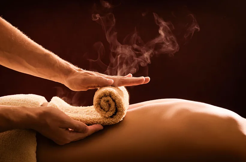 Rücken- und Nackenmassage mit Wärme Bad Salzuflen