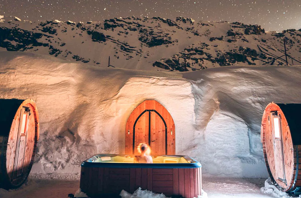 Romantische Iglu-Übernachtung auf der Zugspitze für 2 (So.-Do.) - 6