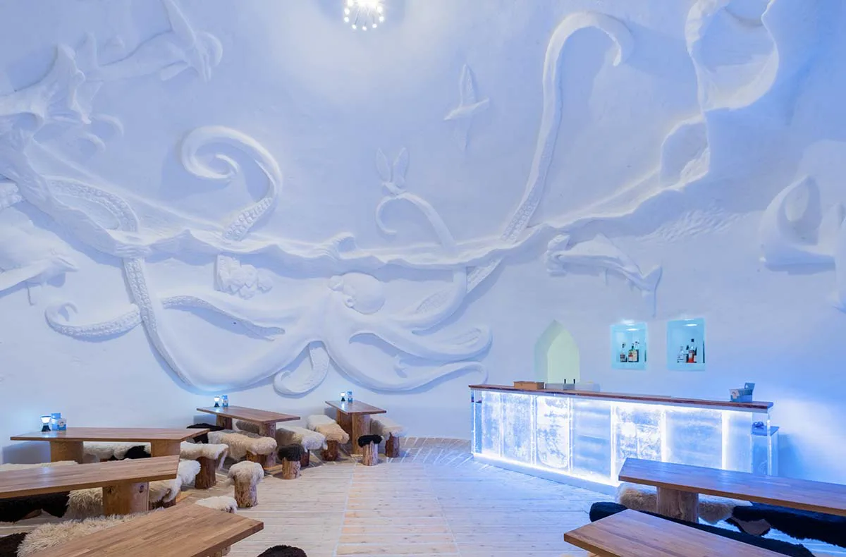 Romantische Iglu-Übernachtung auf der Zugspitze für 2 (So.-Do.) - 7