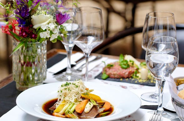 Romantisches Dinner mit Weinverkostung in München für 2