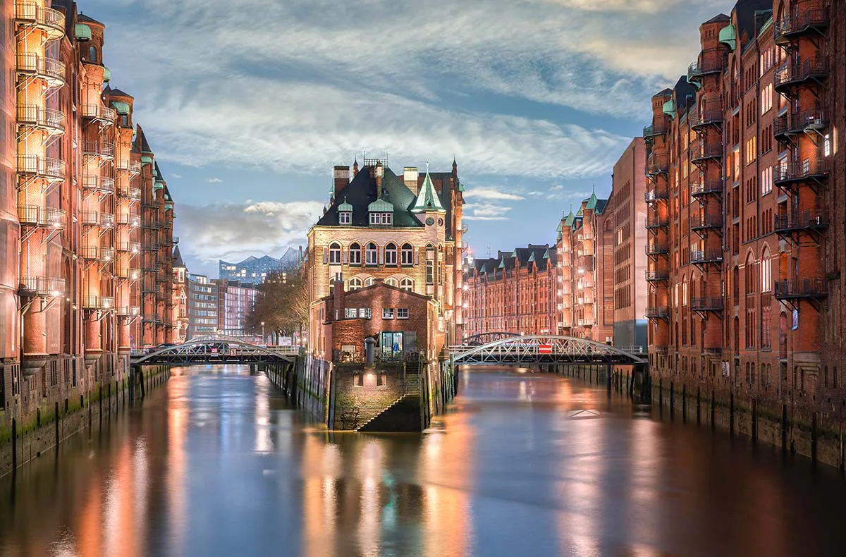 Städtetrip Hamburg mit abendlicher Hafenrundfahrt für 2 - 2