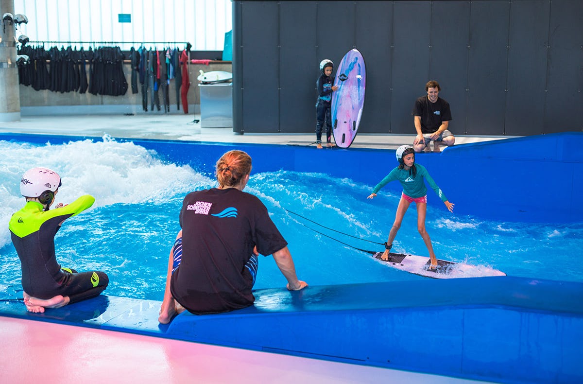 Indoor Surfen (Kinder bis 14 J.) - Arena München