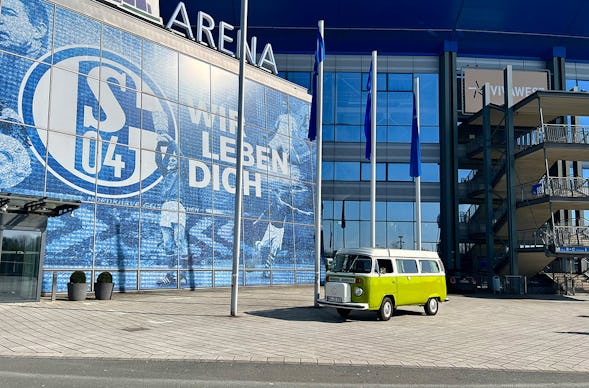 VW Bulli Tour und Schalke Arena