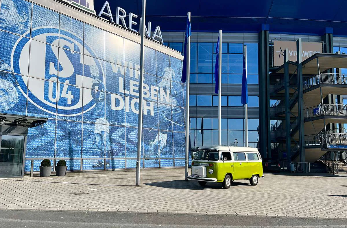 VW Bulli Tour und Schalke Arena - 1