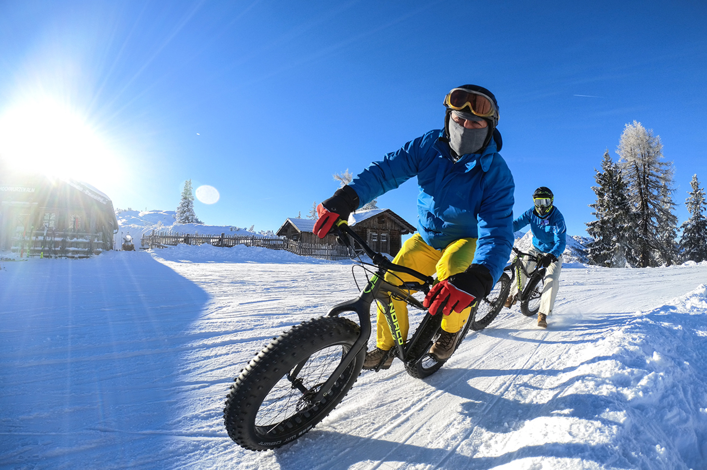 Fatbike-Downhill auf Schnee am Hochwurzen in Schladming