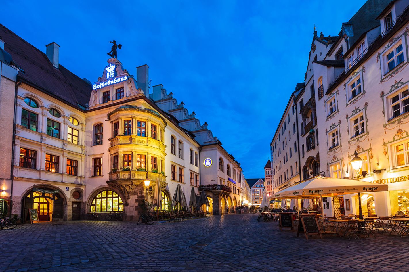 Candle Light Dinner und Fackel-Stadtführung München für 2