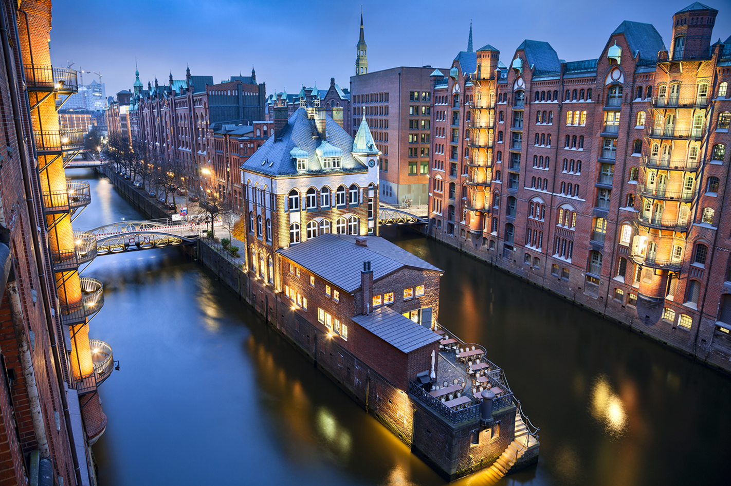 Stadtführung mit Schiffsrundfahrt & Dinner Hamburg für 2