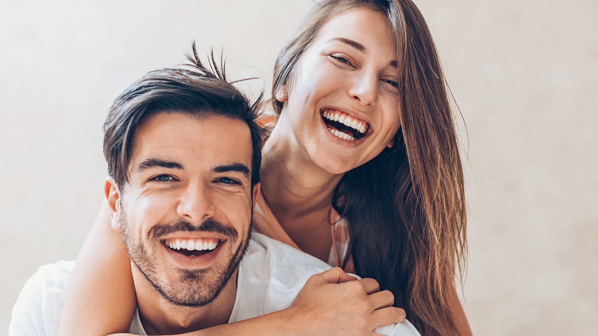 Paar-Fotoshooting Duisburg – in Ca. 1 Stunde (reine Shootingzeit: 45 Minuten) Paar-Fotoshooting Duisburg – in Ca. 1 Stunde (reine Shootingzeit: 45 Minuten)