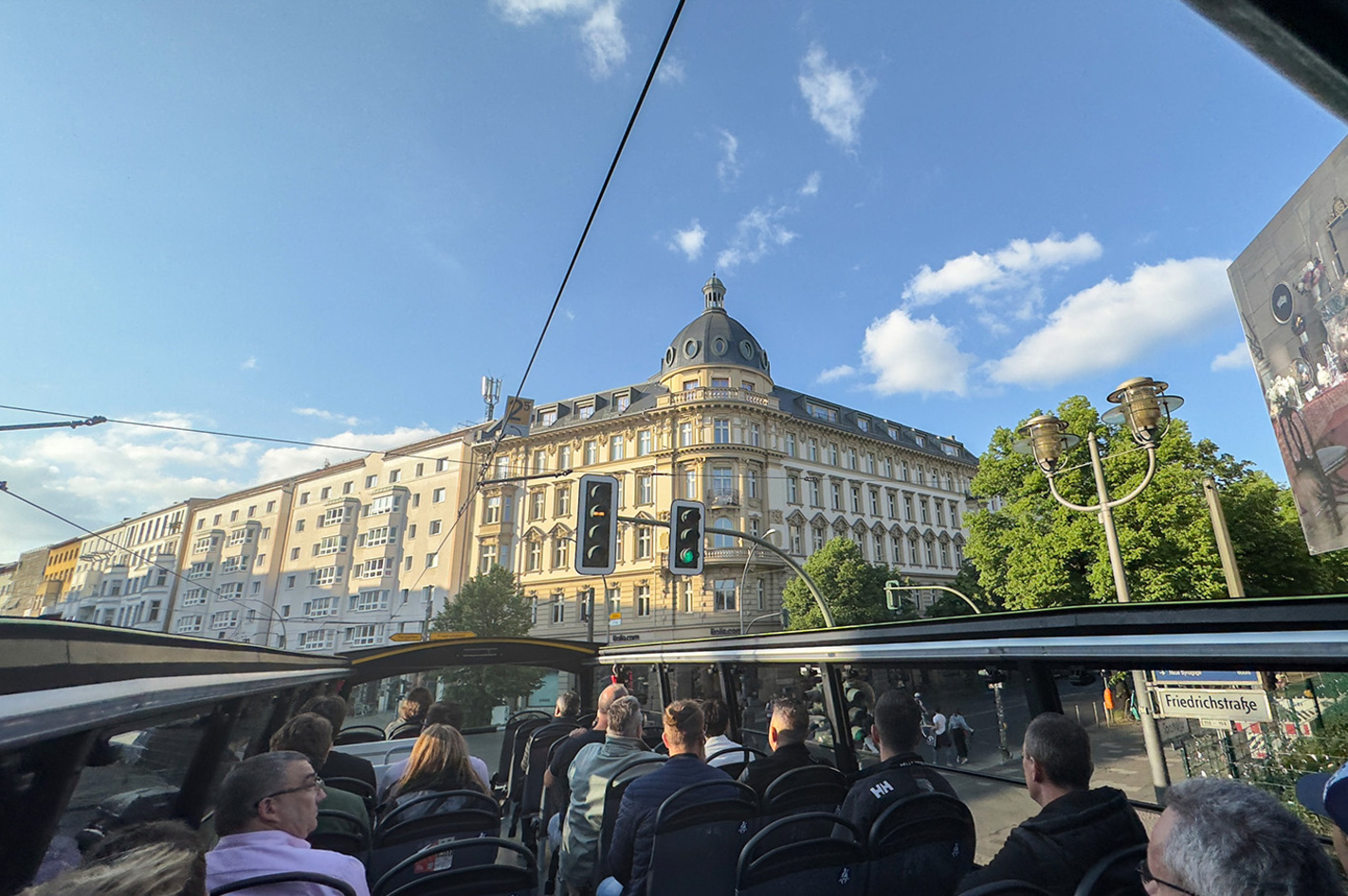 Berlin Hop on Hop off Berlin in Plane einen ganzen Tag ein.