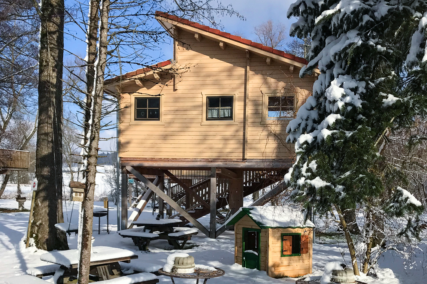 Übernachtung im Baumhaus in Kammeltal für 2