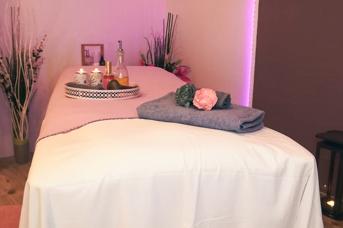 Hot Stone Massage Braunschweig –  in Gesamtdauer: ca. 1,5 Stunden Reine Massagedauer: ca. 70 Minuten