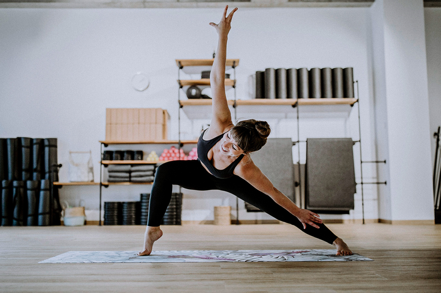 Online Easy Flow und Sweet Yin Yoga (60 Min.) Online Easy Flow und Sweet Yin Yoga (60 Min.)