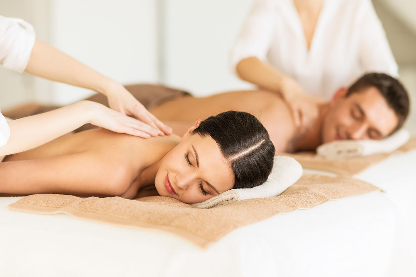 Romantische Massage für 2 Hamburg –  in Gesamtdauer: ca. 70 Minuten Reine Massagedauer: ca. 60 Minuten