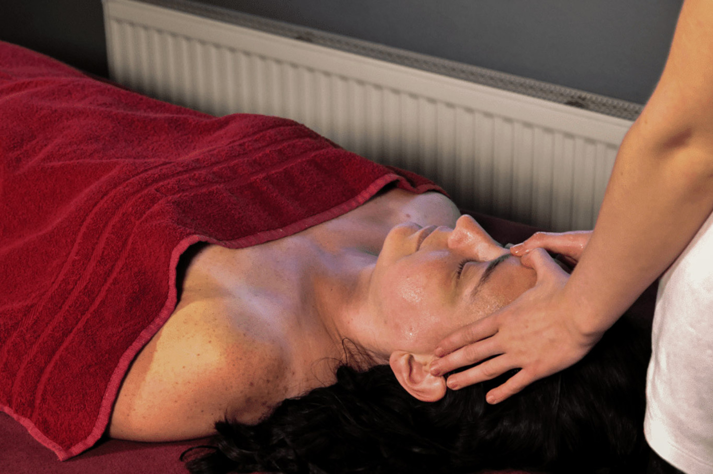 Ayurveda Massage Wiesbaden –  in Gesamtdauer: ca. 70 Minuten Reine Massagedauer: ca. 60 Minuten