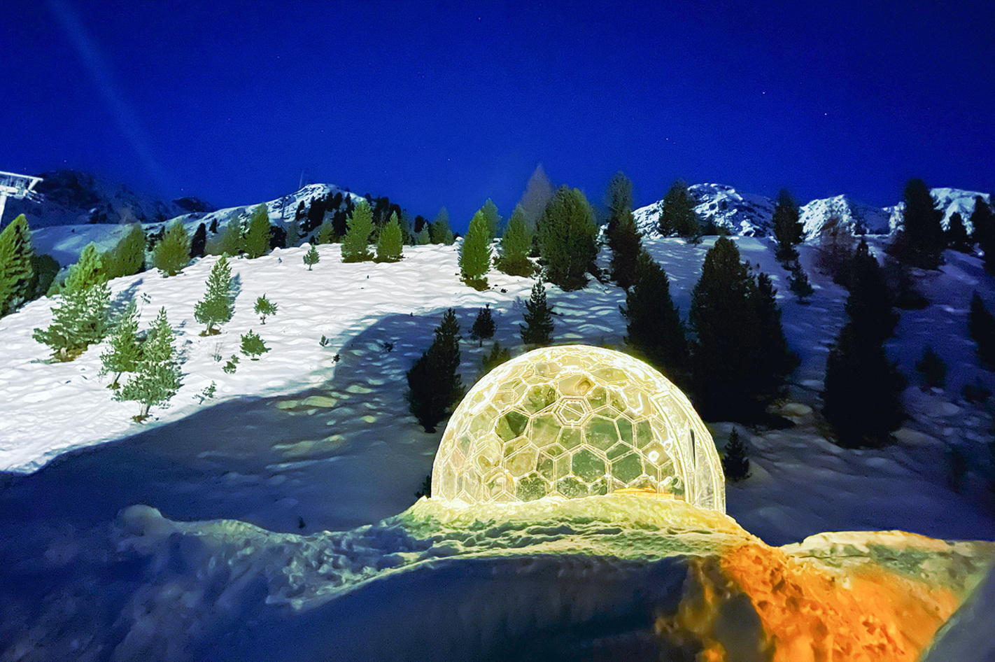 Übernachtung im Kristall Iglu in Ötz