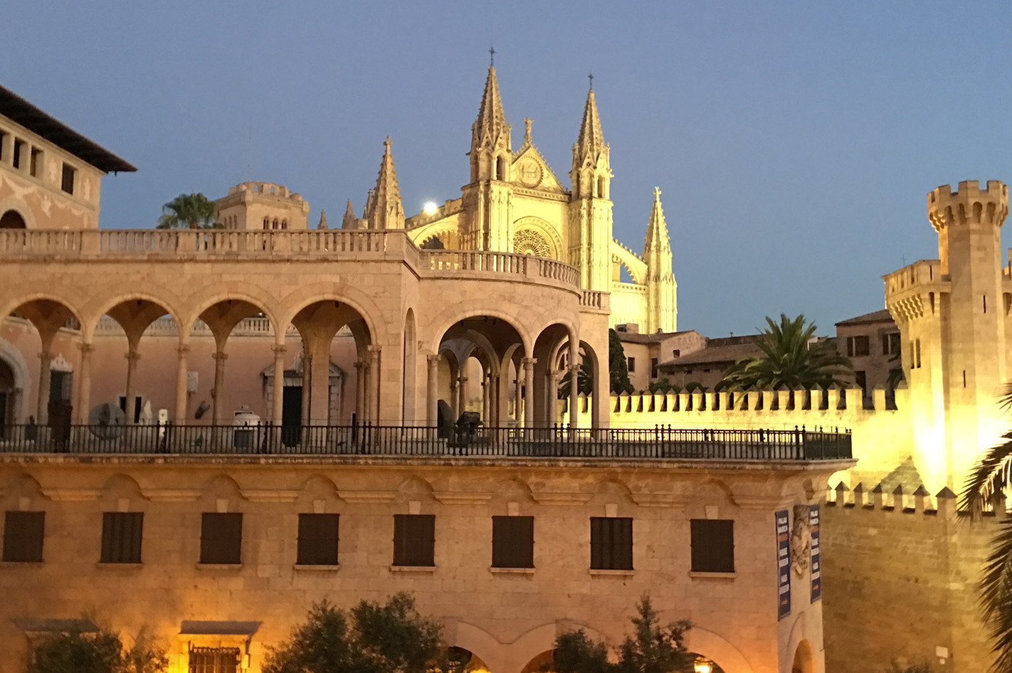 Stadtführung durch Palma de Mallorca bei Nacht für 2